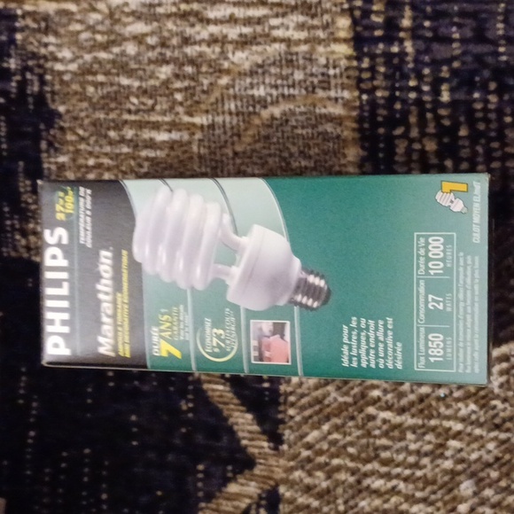 $4 Add-on New Philips Marathon Bulb (27 w = 100 w) - Picture 3 of 7